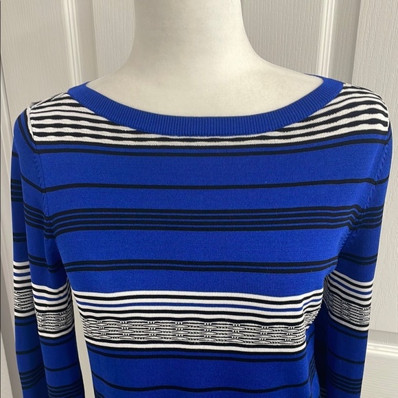 Elegant Striped Sweater in Blue Black & White 3/4 Bell Sleeves Boat Neck Size S - Picture 2 of 12